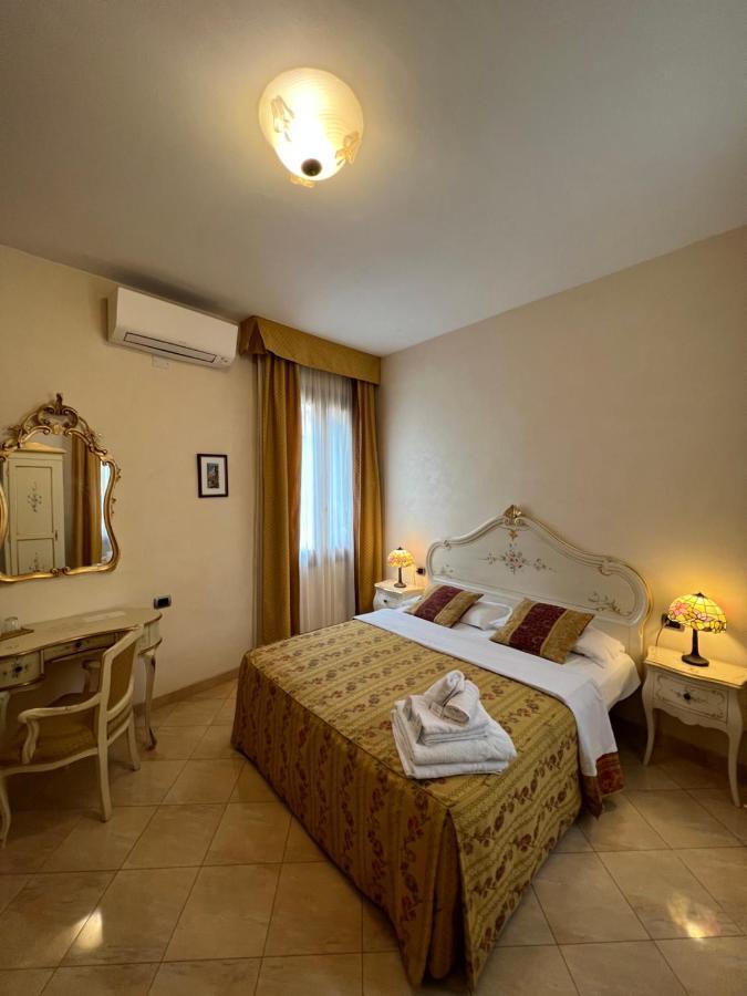 Angeles Inn เวนิส ภายนอก รูปภาพ
